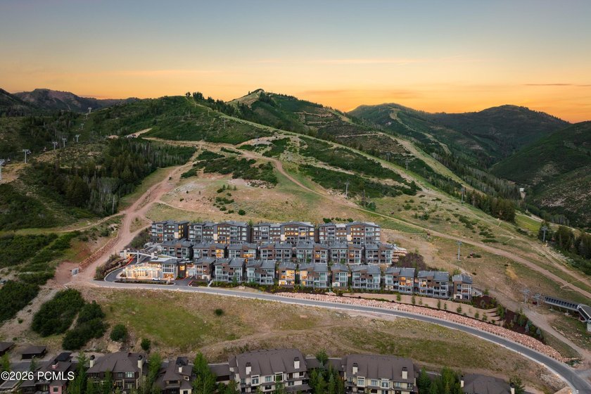 Perched on Apex Residences' coveted Overlook Level, this - photo 6