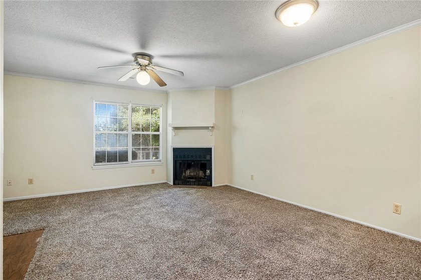 Opportunity starts here. This two-bedroom, one-and-a-half-bath - photo 7