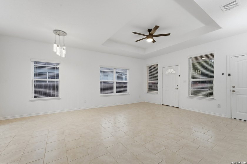 Welcome to this beautifully designed single-story home offering - photo 9