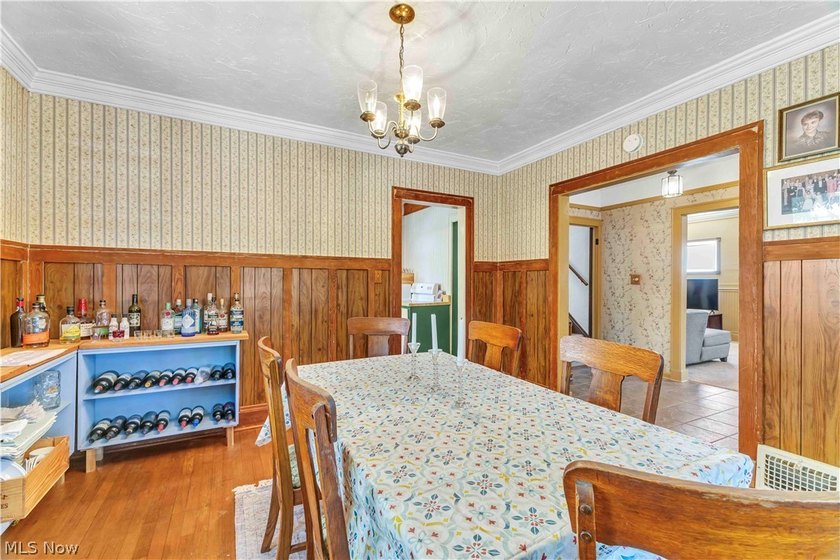 Welcome home to this charming 4-bedroom, 2 full bath Colonial - photo 15