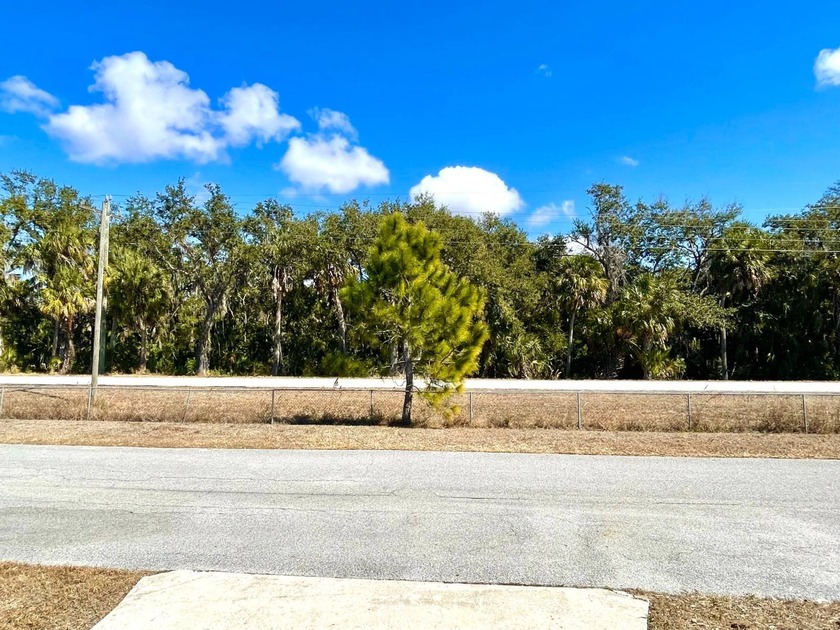 PRICED RIGHT &amp; MOVE-IN READY!! Welcome to this charming 2BD/2BA - photo 16