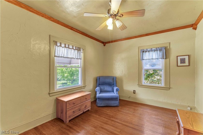 Welcome home to this charming 4-bedroom, 2 full bath Colonial - photo 25