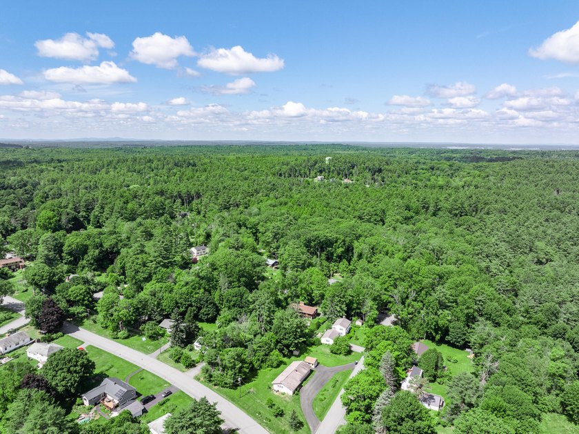 Welcome to this spacious and versatile 4-bedroom, 3 full - photo 30