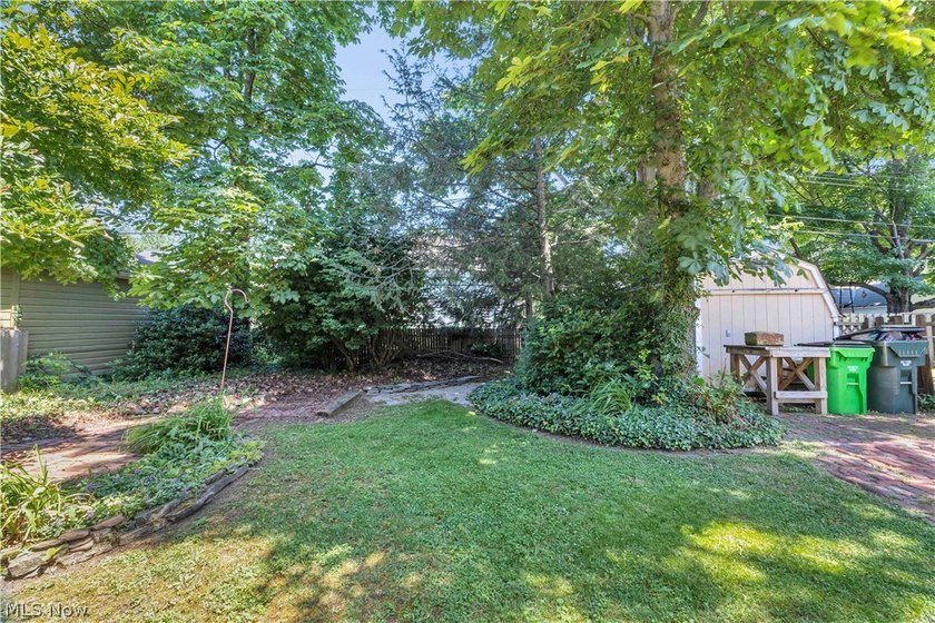 Welcome home to this charming 4-bedroom, 2 full bath Colonial - photo 33