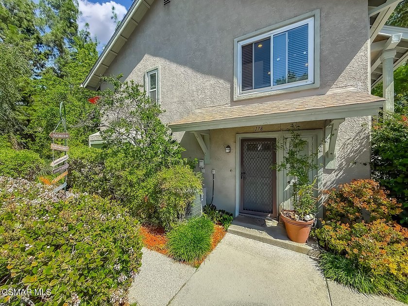 Tucked inside the sought-after 18-acre gated community of Canoga - photo 2