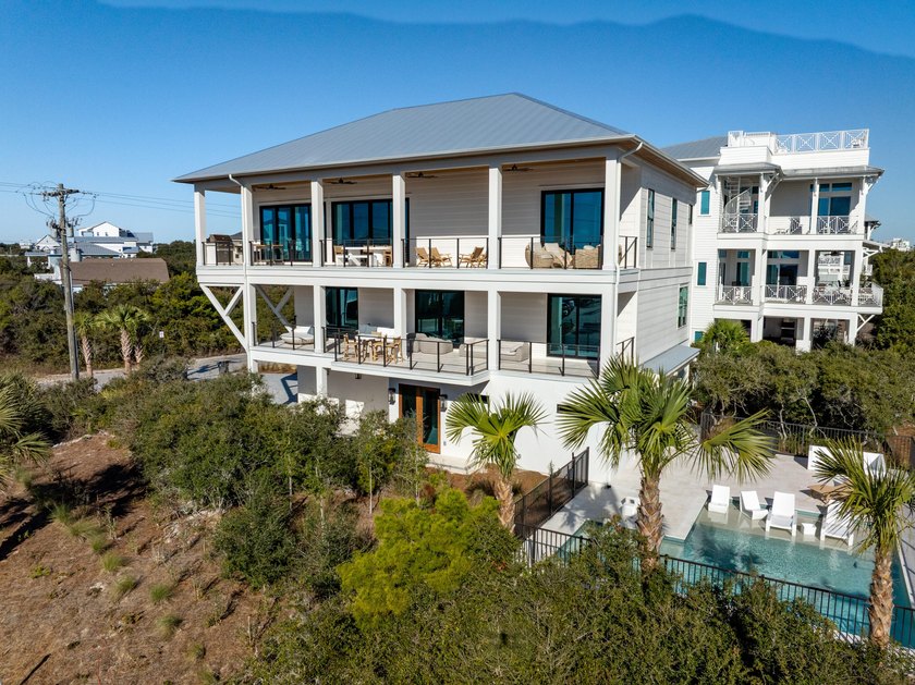 Perfectly oriented along the iconic coastline of Scenic 30A in - photo 3