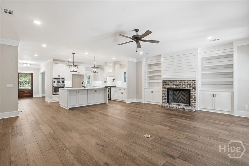 Another custom built home by Lewis-Bashlor Construction with - photo 12