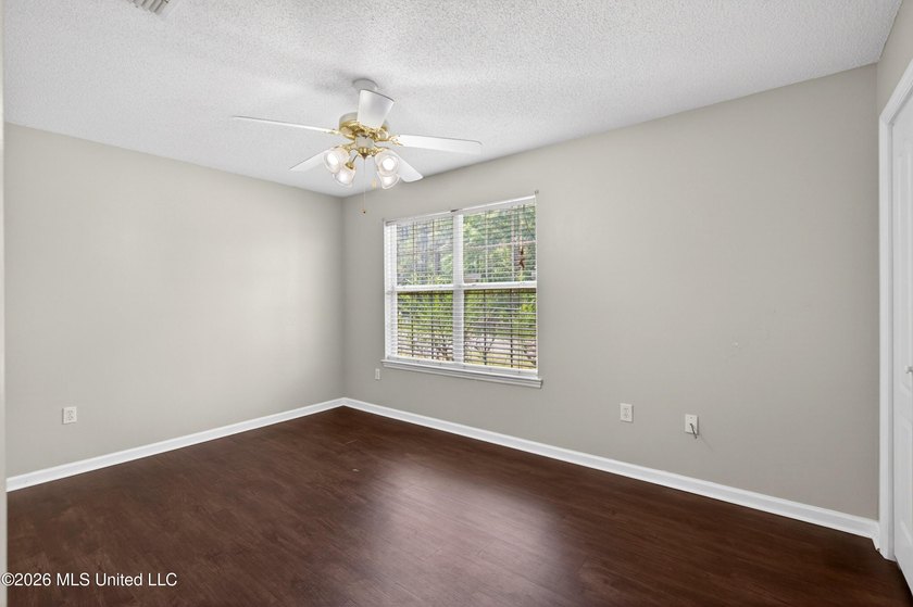 Cozy Home located on a sizable corner lot of Orange Grove in - photo 18