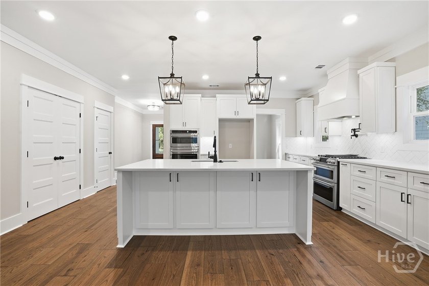Another custom built home by Lewis-Bashlor Construction with - photo 19