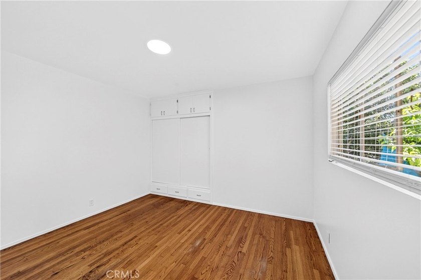 Welcome to 728 Cedar Ave #10, the only unit currently available - photo 19