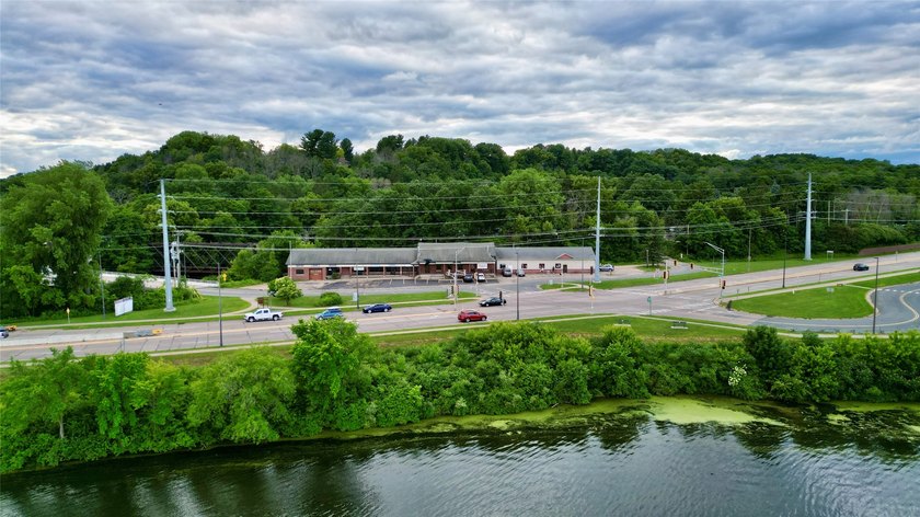 Exceptional investment opportunity in the heart of Menomonie! - photo 5