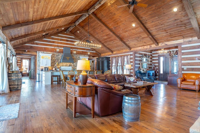 This one-of-a-kind custom log home, built in 2015, blends luxury - photo 4