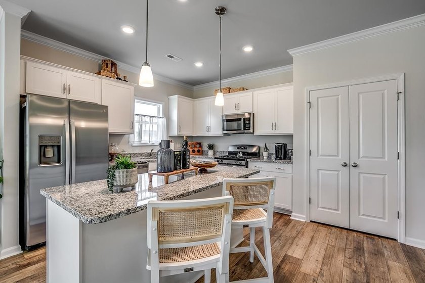 Live your best life in Fairway Woods at Wyboo! Two golf courses - photo 10