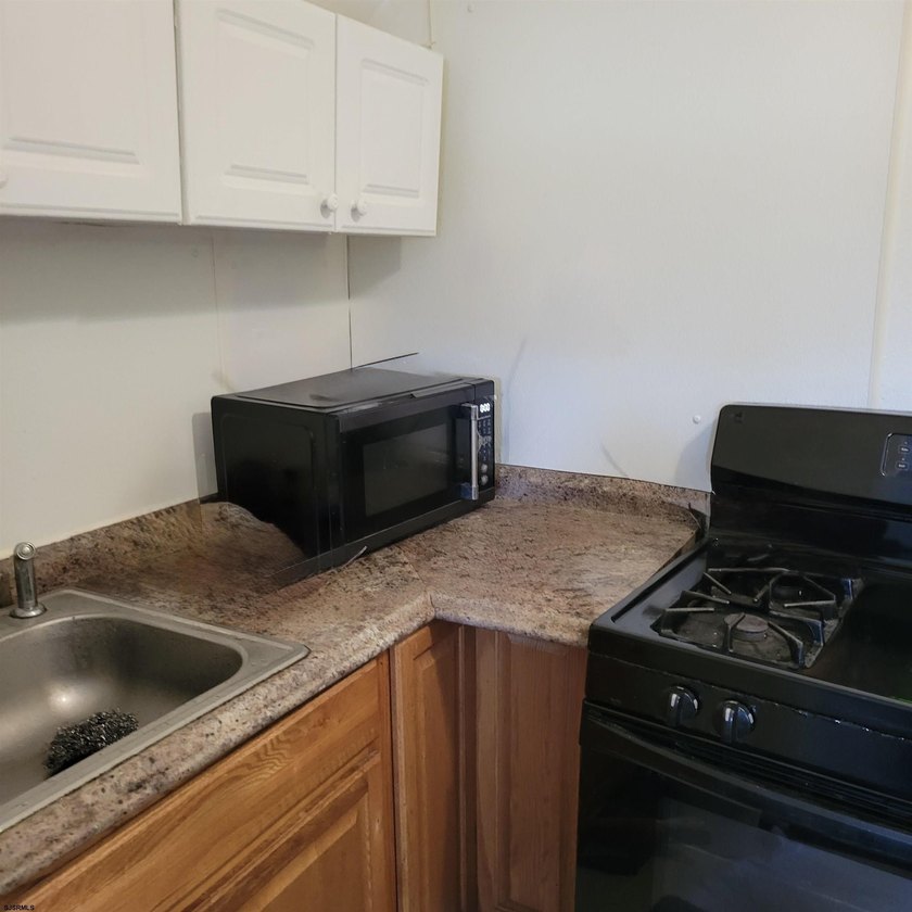 Excellent opportunity to own a legal Atlantic City duplex - photo 3
