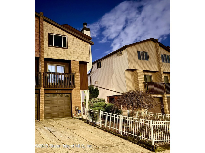 Quite possibly the home you have been waiting for! This spacious - photo 3