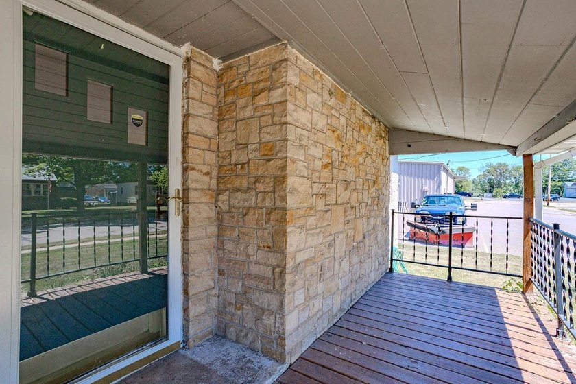 Whether you're looking for a primary residence, investment - photo 3