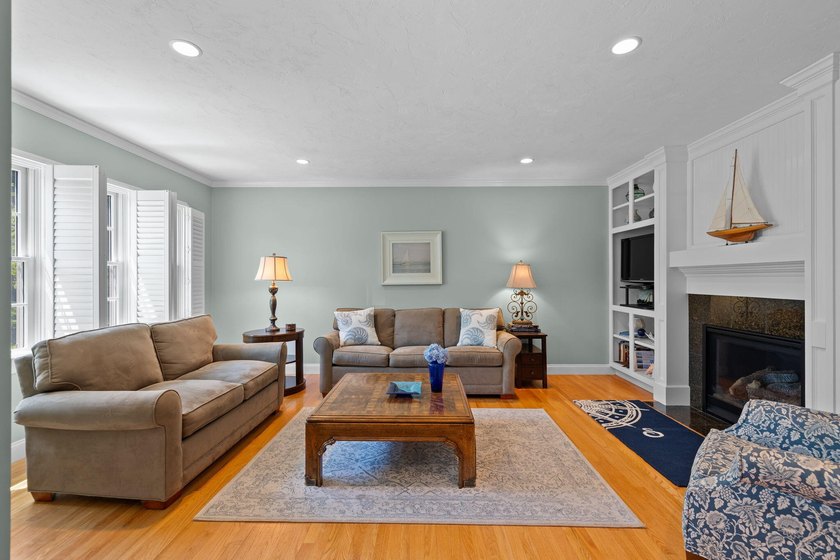 Experience the best of downtown Falmouth from this immaculate - photo 5