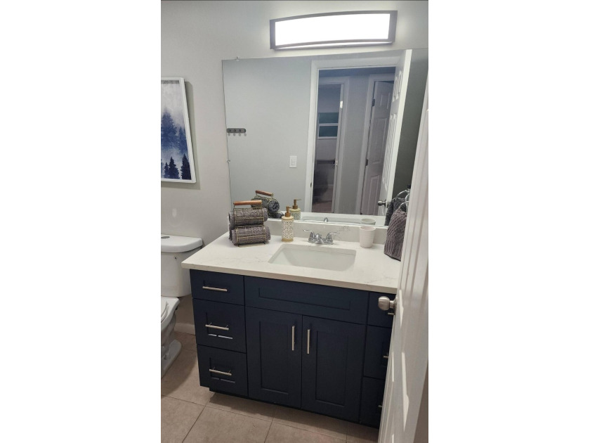 Located in the highly sought-after SoSo area of West Palm Beach - photo 12