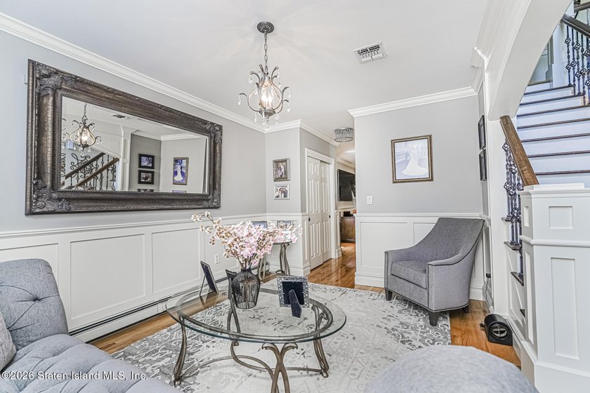 Gorgeous 4 bedroom, 4 bath, 2 Family Center Hall Colonial in - photo 8