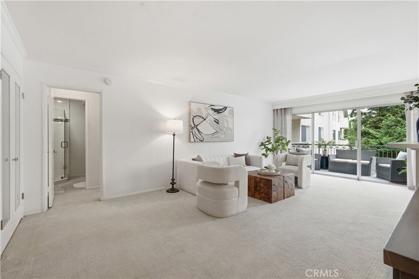 Price Improvement - Just Reduced by $24K! Welcome to spacious - photo 6