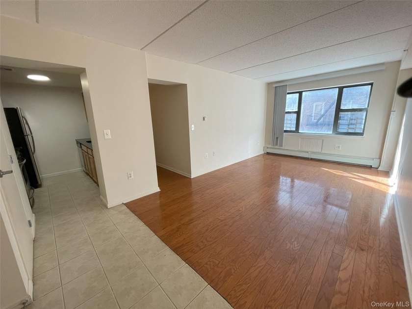 Prime Location, charming 2-Bedroom Co-op at 1259 Grant Ave #8A - photo 2
