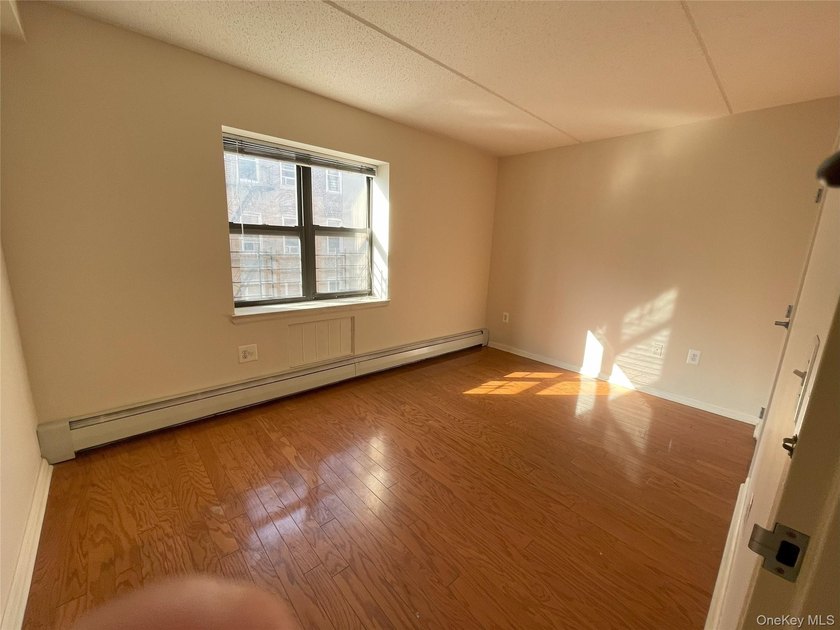 Prime Location, charming 2-Bedroom Co-op at 1259 Grant Ave #8A - photo 6