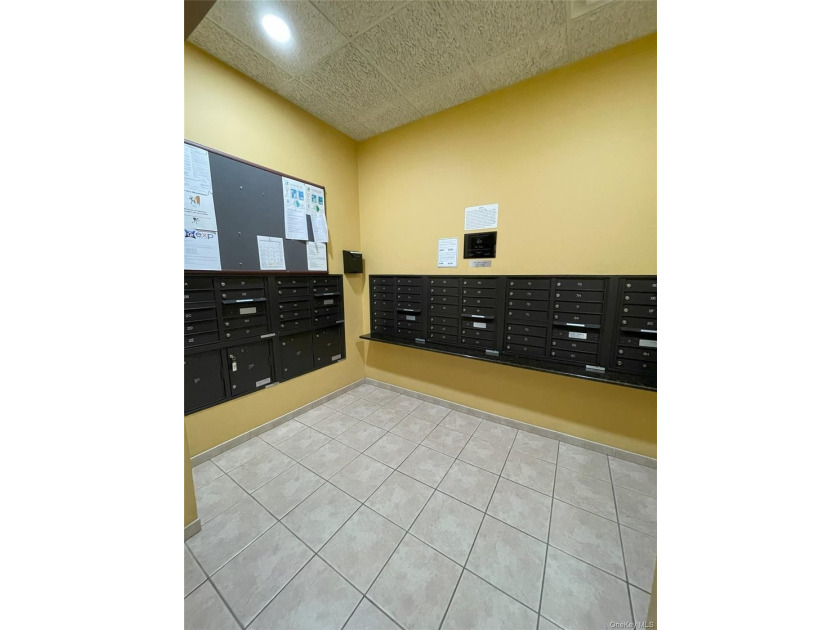 Prime Location, charming 2-Bedroom Co-op at 1259 Grant Ave #8A - photo 9
