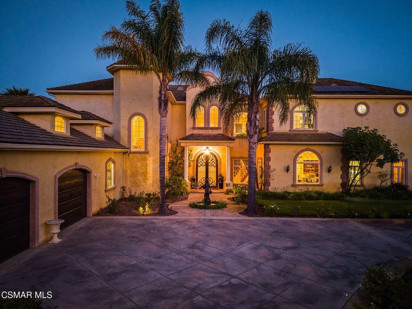 Welcome to a private world of elegance, serenity, and - photo 4