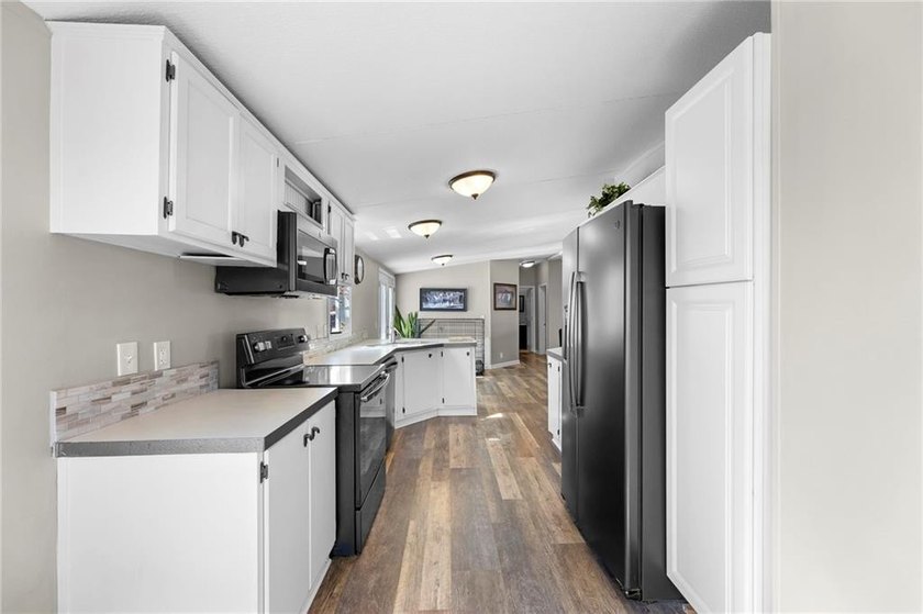 UNBEATABLE VALUE IN LINN VALLEY LAKES! Discover your dream - photo 20