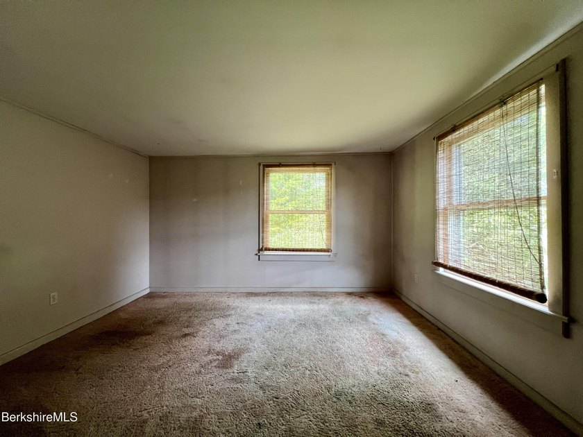 Great potential in a lovely setting. Located on a dead end, this - photo 24
