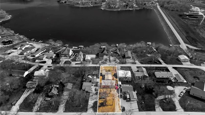 UNBEATABLE VALUE IN LINN VALLEY LAKES! Discover your dream - photo 49
