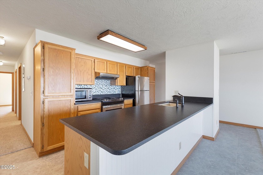 Experience the ultimate OCEANFRONT NW Lincoln City coastal - photo 5