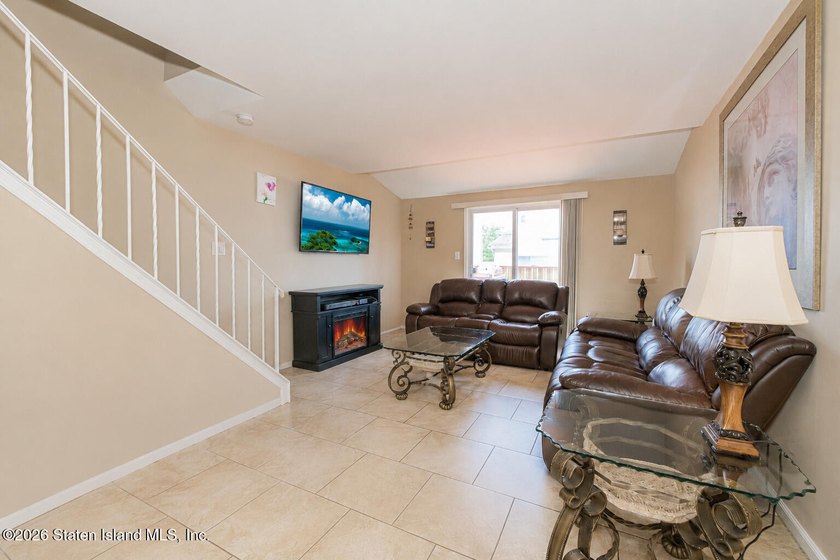 This lovely home in Sharrotts Estates, Woodrow, Staten Island is - photo 9