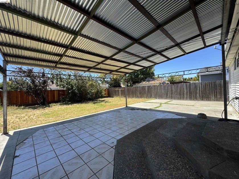 Welcome to 2505 Tennessee Street, a charming Vallejo home with a - photo 18