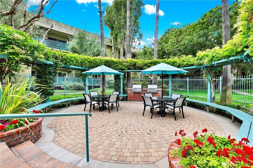 Welcome to your own peaceful retreat where lush greenery - photo 29
