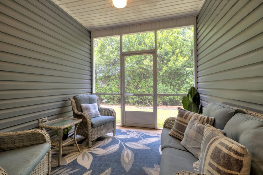 Must-see Victoria II in Stillpointe! This beautiful ranch-style - photo 6