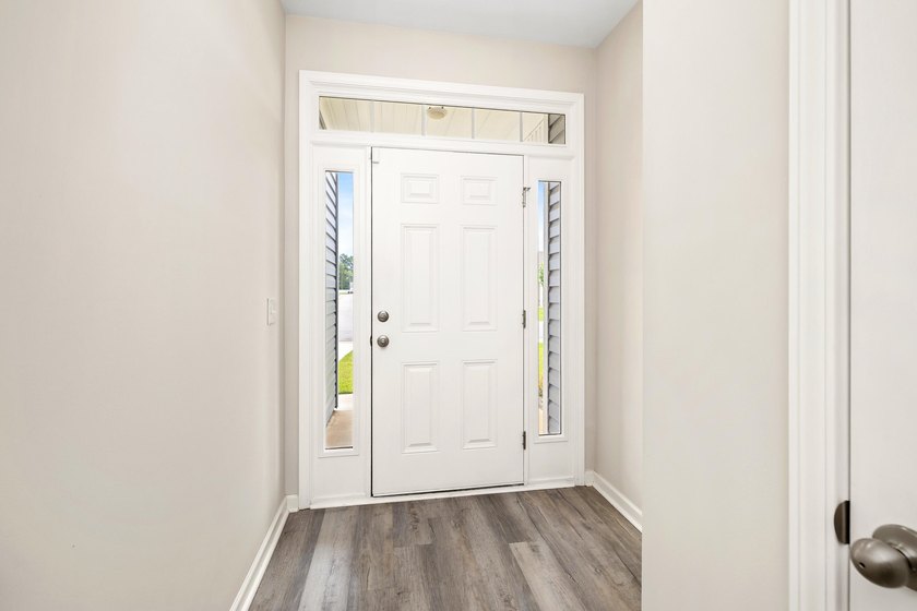 Must-see Victoria II in Stillpointe! This beautiful ranch-style - photo 8