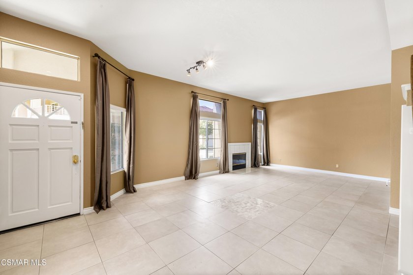 Enjoy resort-style living in this beautifully maintained - photo 6