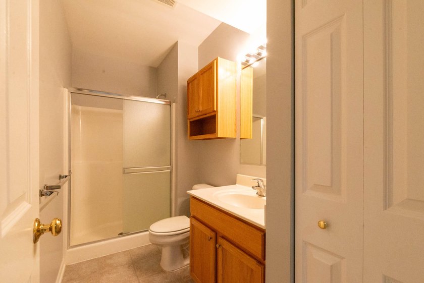 Rare opportunity to own a well maintained side by side duplex in - photo 18