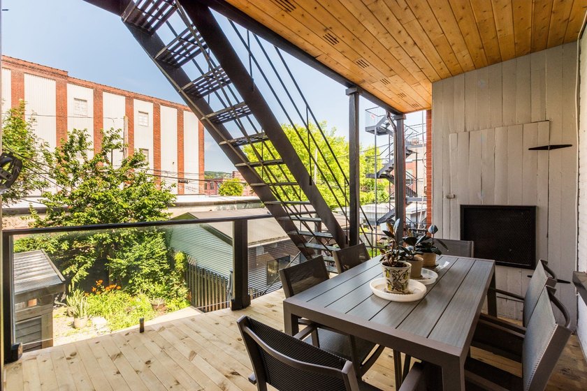 Magnifique condo de 2 chambres offrant un parfait melange de - photo 25