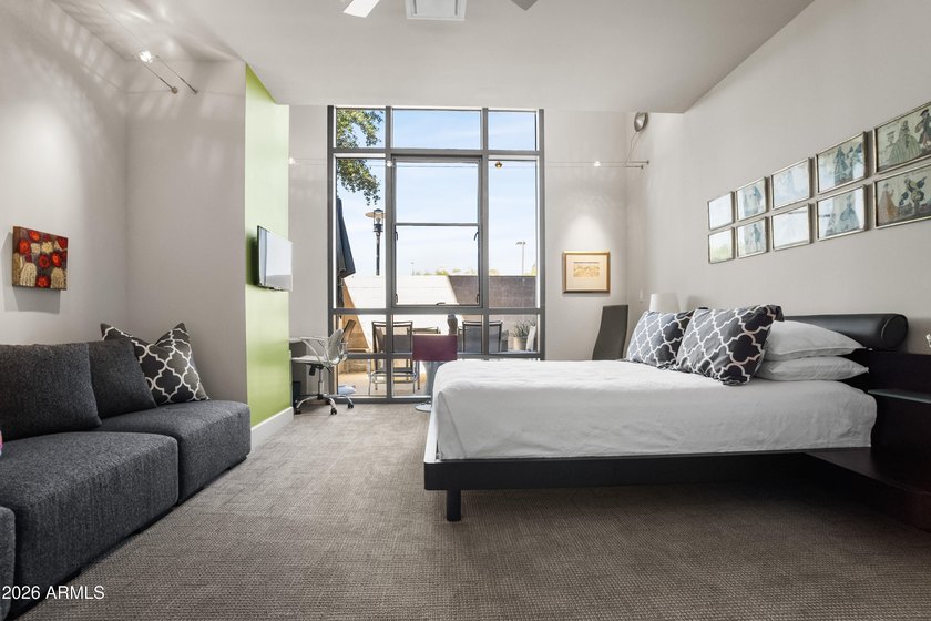 Welcome home to this amazingly beautiful end, ground-floor unit - photo 4