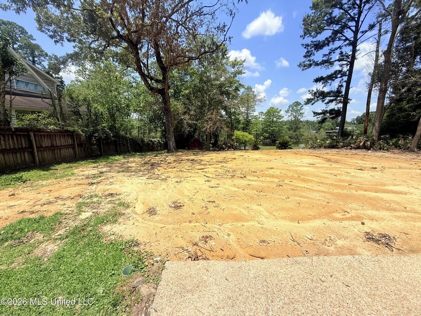 Looking for a waterfront property for your dream home? This lot - photo 35