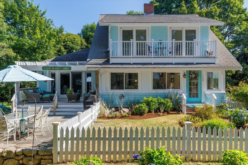 Experience the quintessential Cape Cod lifestyle in this - photo 5