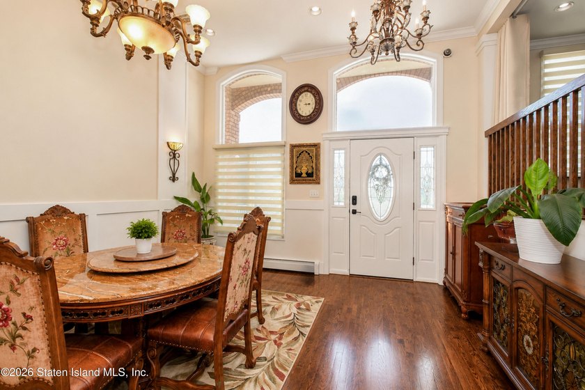 Welcome to 7 Bogota St - Beautiful legal 2 family detached - photo 3