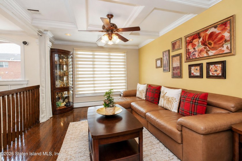 Welcome to 7 Bogota St - Beautiful legal 2 family detached - photo 5