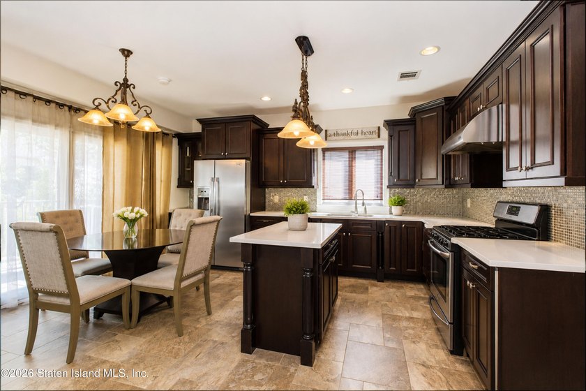Welcome to 7 Bogota St - Beautiful legal 2 family detached - photo 8