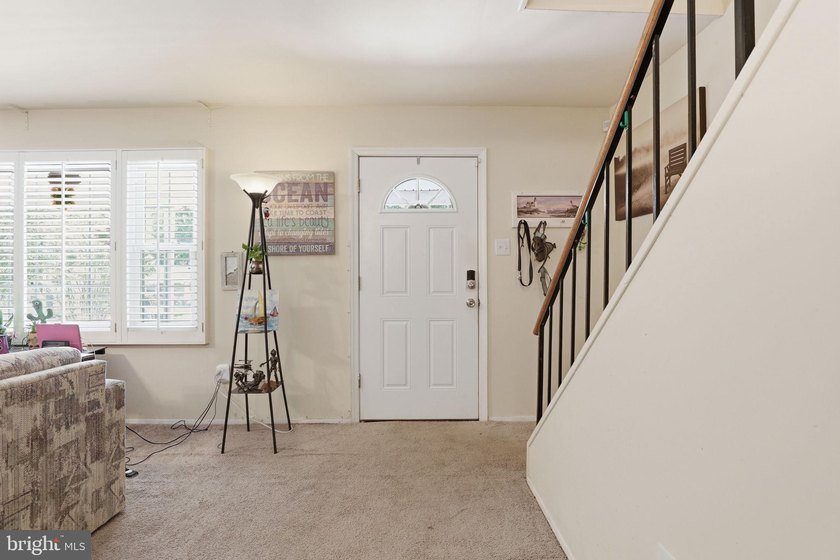 SELLERS ARE OFFERING A $10,000 BUYER CREDIT! RUN, don't walk - photo 4