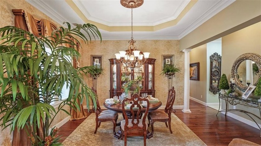 Thoughtfully designed and beautifully detailed, this spacious - photo 28