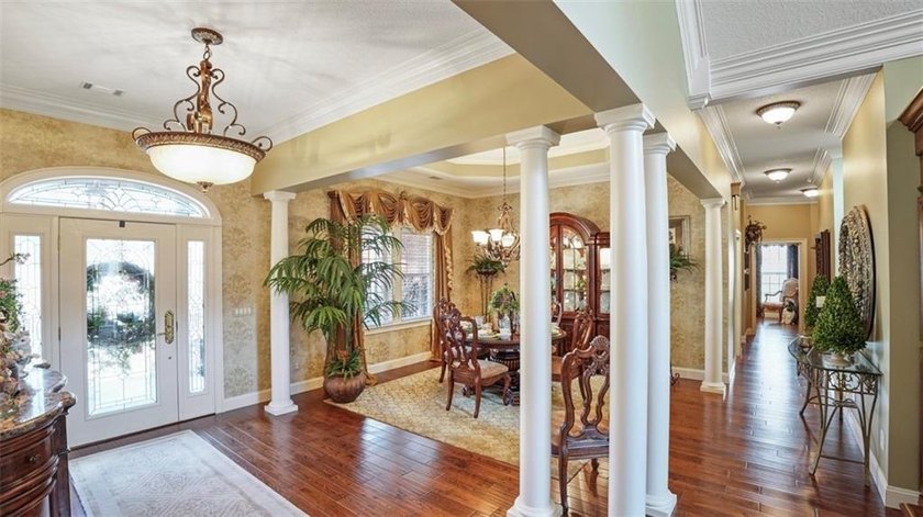 Thoughtfully designed and beautifully detailed, this spacious - photo 29
