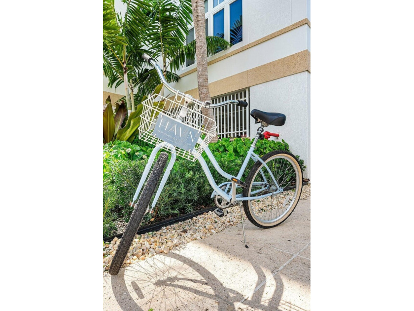 Luxury waterfront living in Palm Beach Shores at HAVN Residences - photo 33